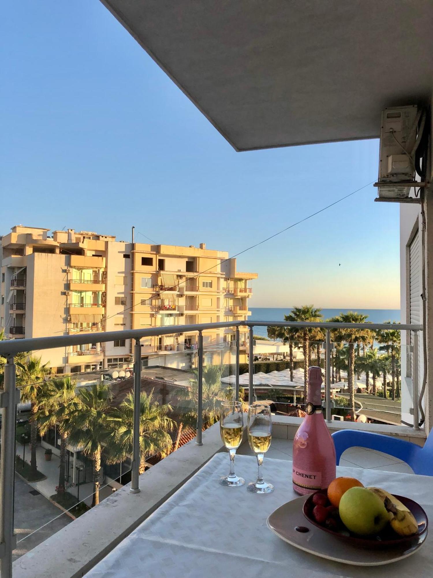 Apartment Ermest ,Kavaje Rock Durres Exterior photo