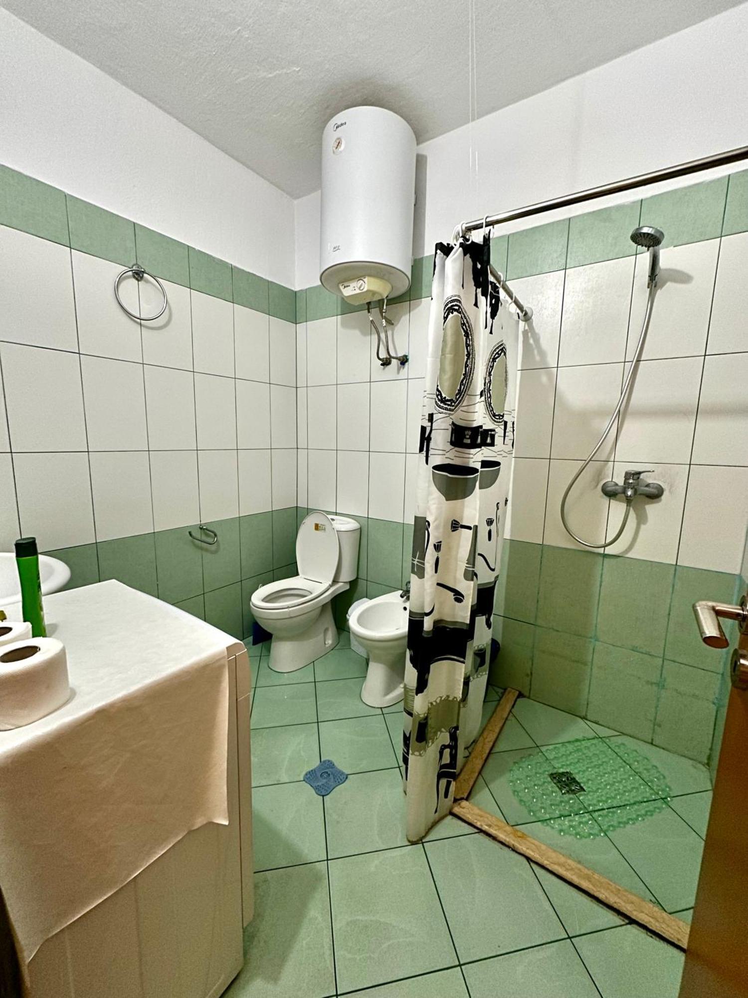 Apartment Ermest ,Kavaje Rock Durres Exterior photo