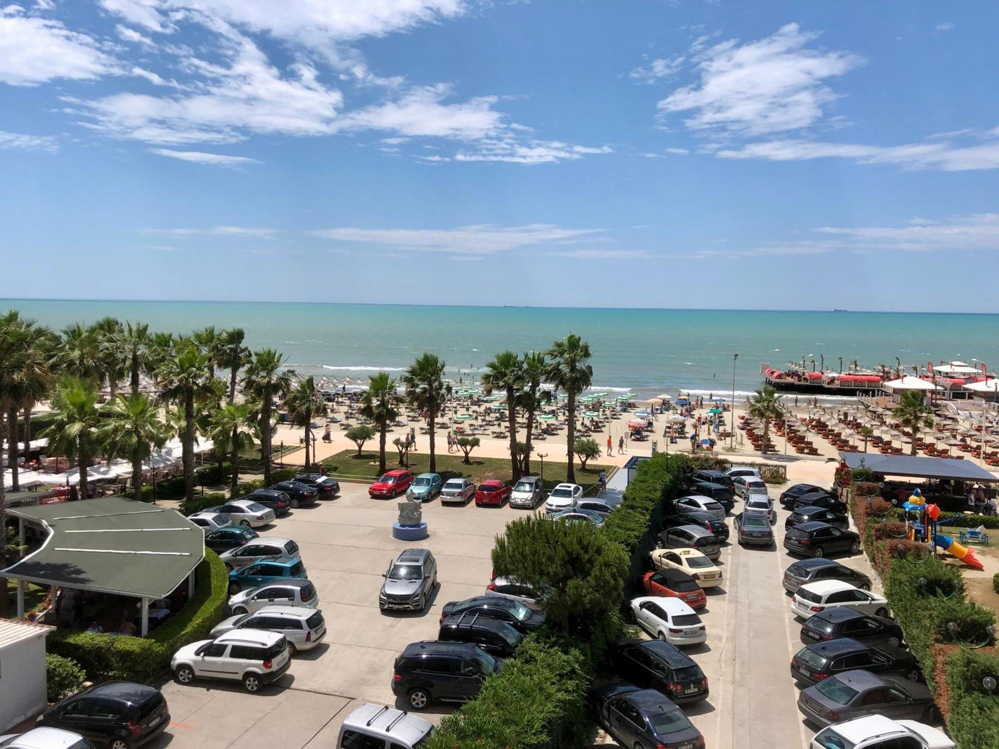 Apartment Ermest ,Kavaje Rock Durres Exterior photo