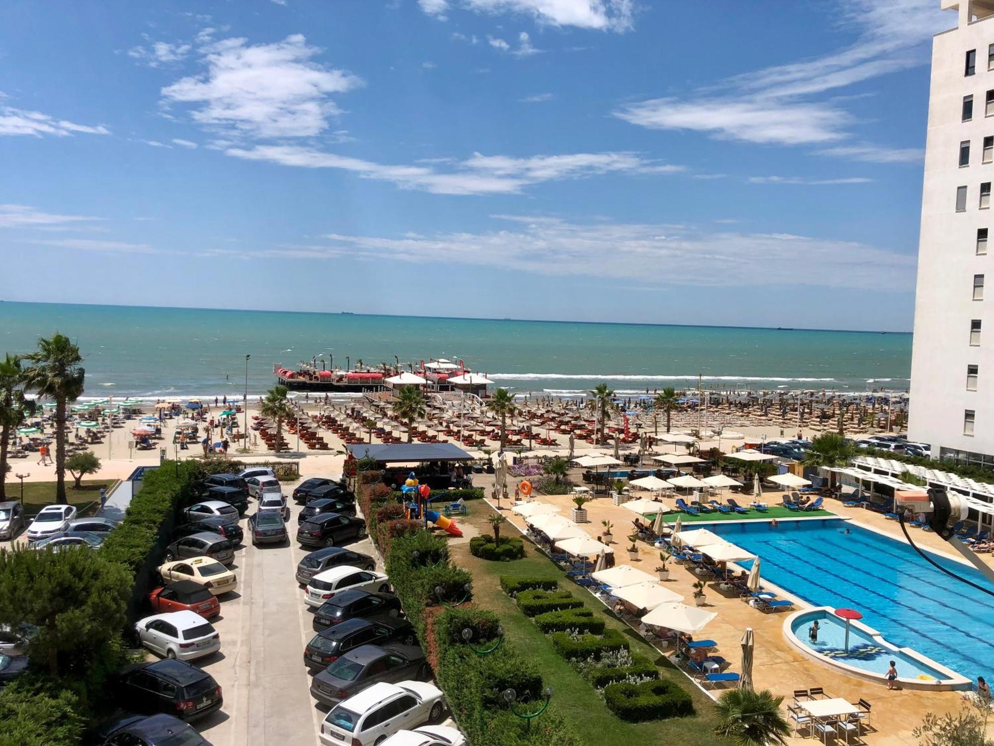 Apartment Ermest ,Kavaje Rock Durres Exterior photo