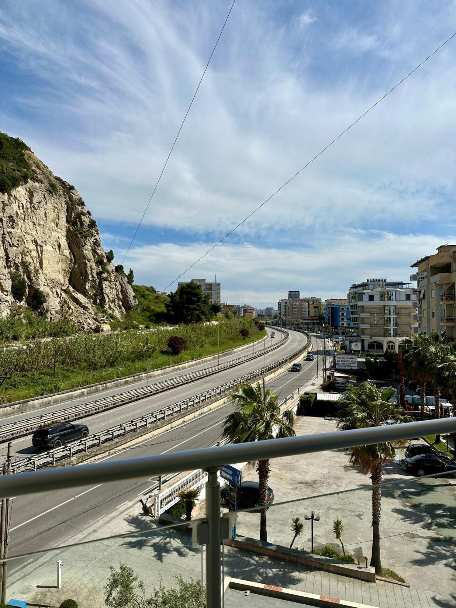 Apartment Ermest ,Kavaje Rock Durres Exterior photo