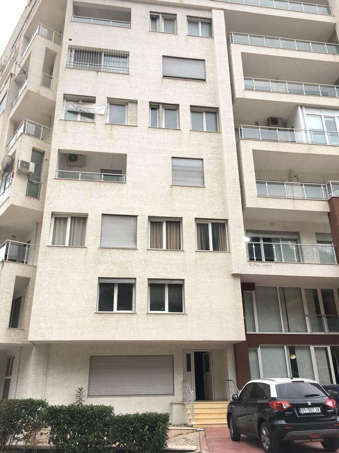 Apartment Ermest ,Kavaje Rock Durres Exterior photo