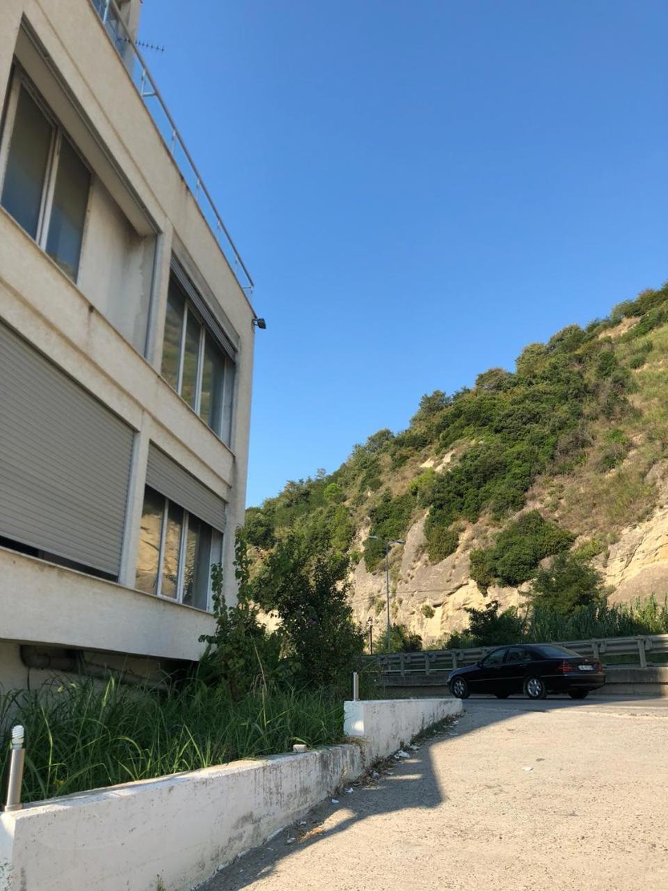 Apartment Ermest ,Kavaje Rock Durres Exterior photo